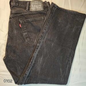 USED LEVIS 501 Jeans Mens W38xL30 Red Tab Button Fly Black Straight Leg